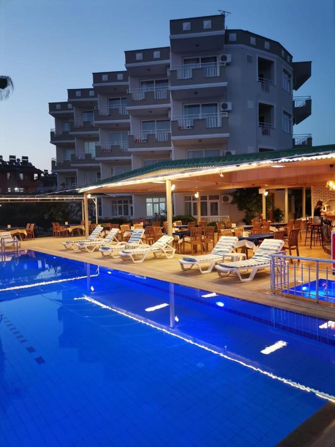 Hotel Oezguerhan 3*